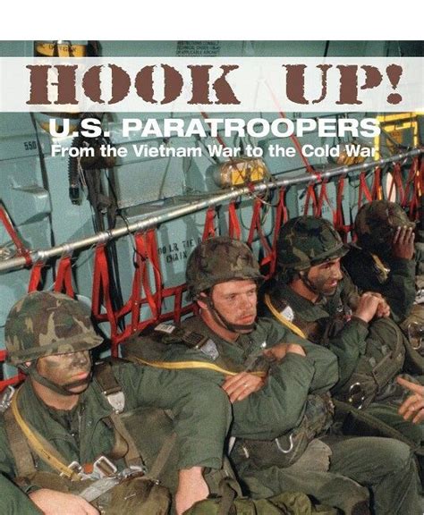 why do paratroopers hook up